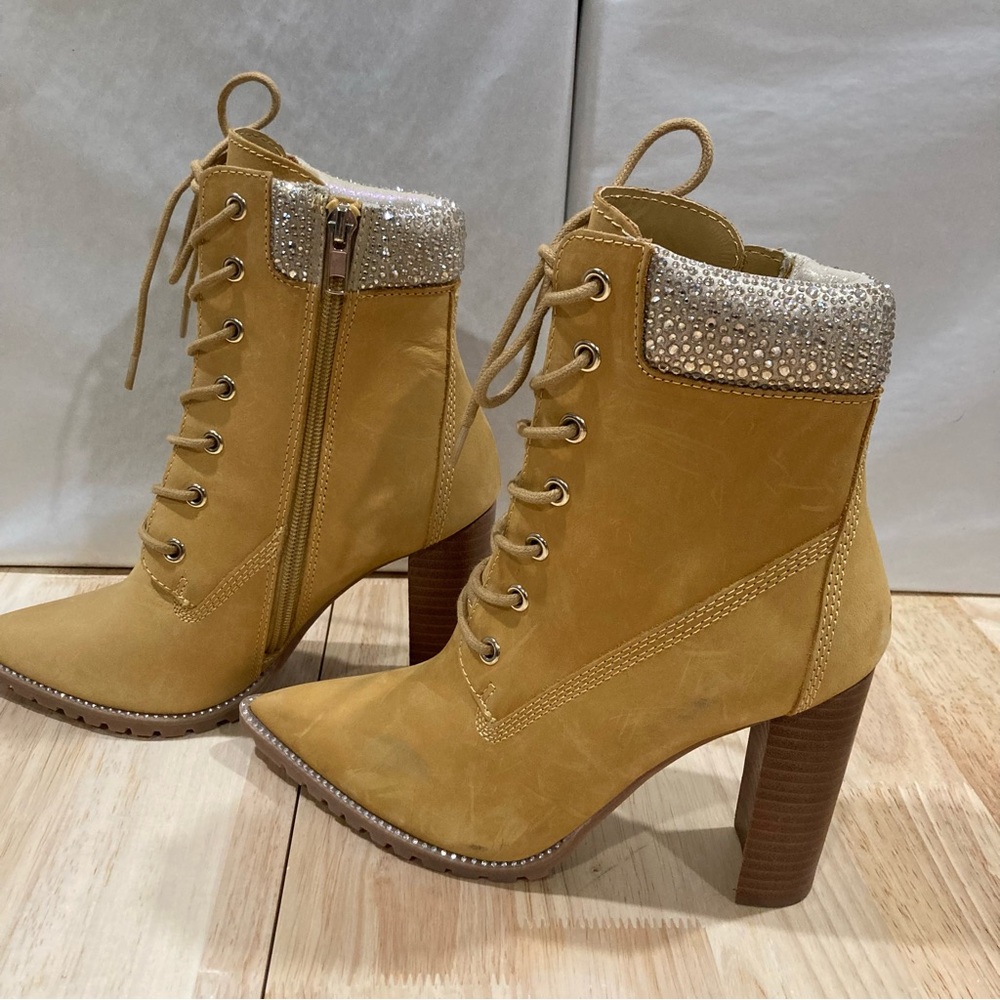 Steve Madden Karmen Pointed-Toe Ankle Boots Tan Nubuck Leather Size 7